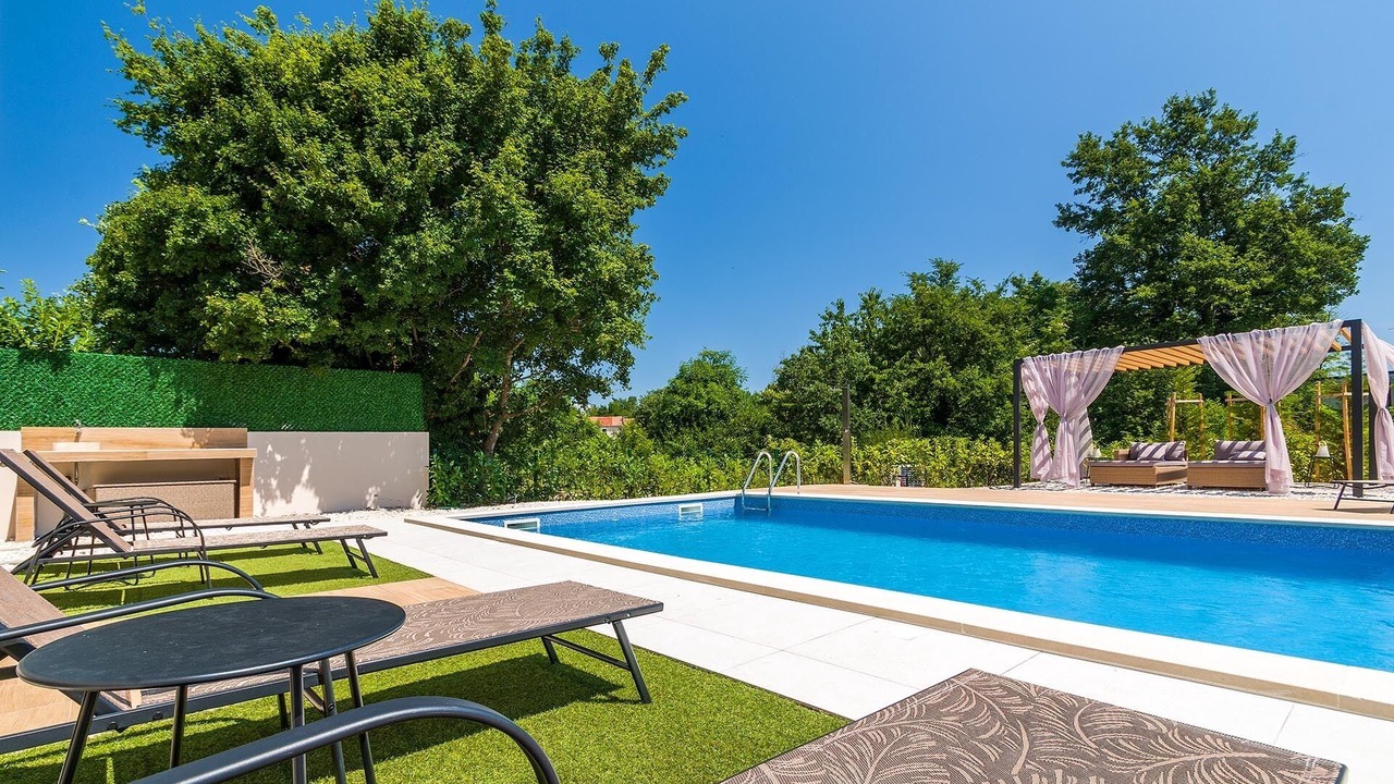 Photo of Outdoor in Jursici