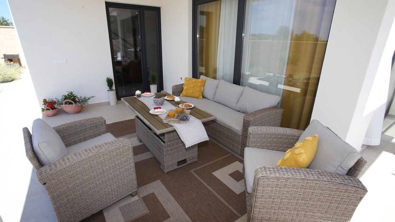 Photo of Patio Balcony in Jezera