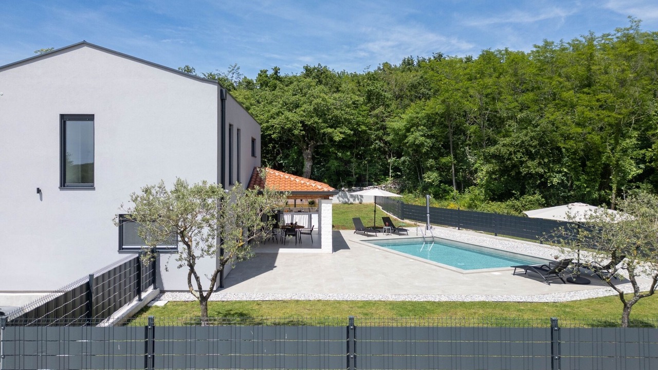 Photo of Outdoor in Mofardini