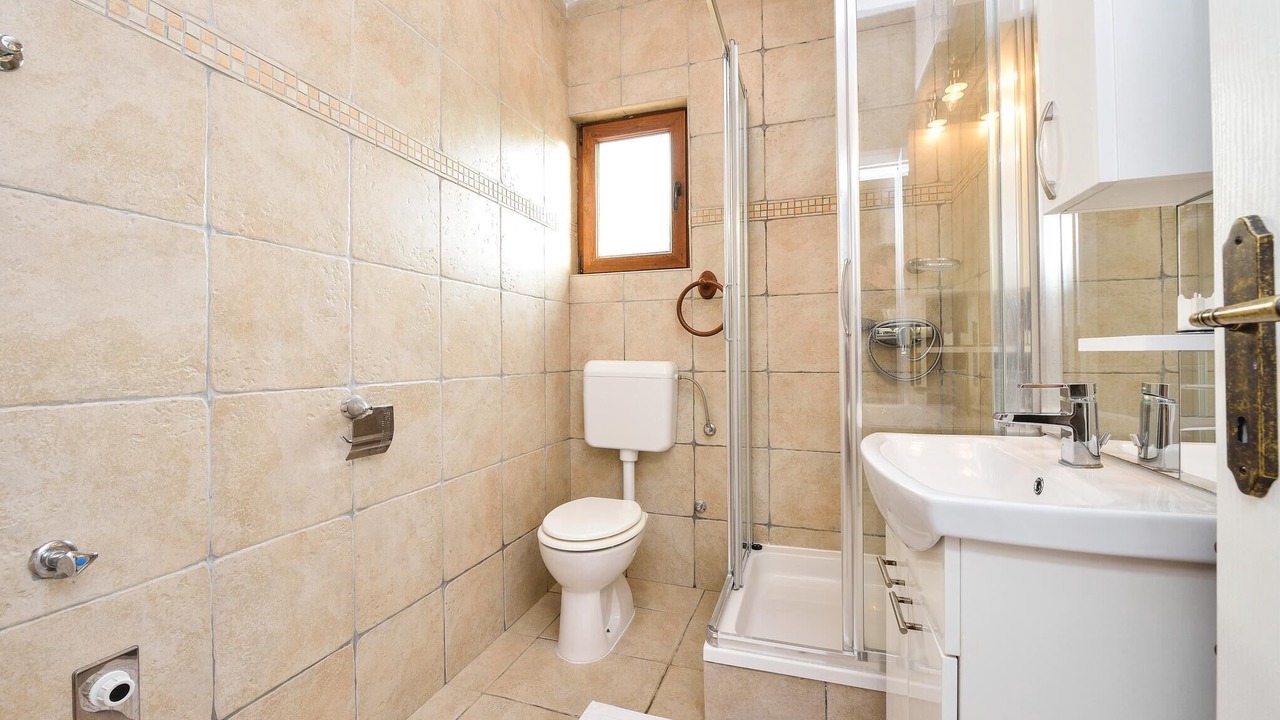 Photo of Bathroom in Vir