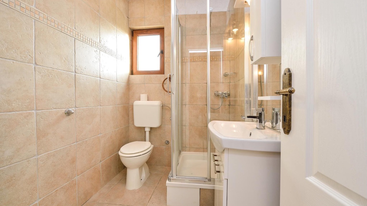 Photo of Bathroom in Vir