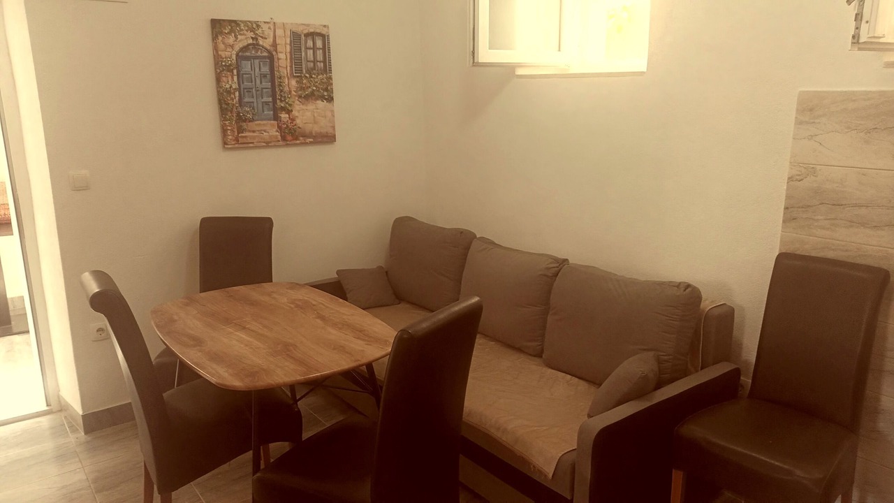 Photo of Livingroom in Brist