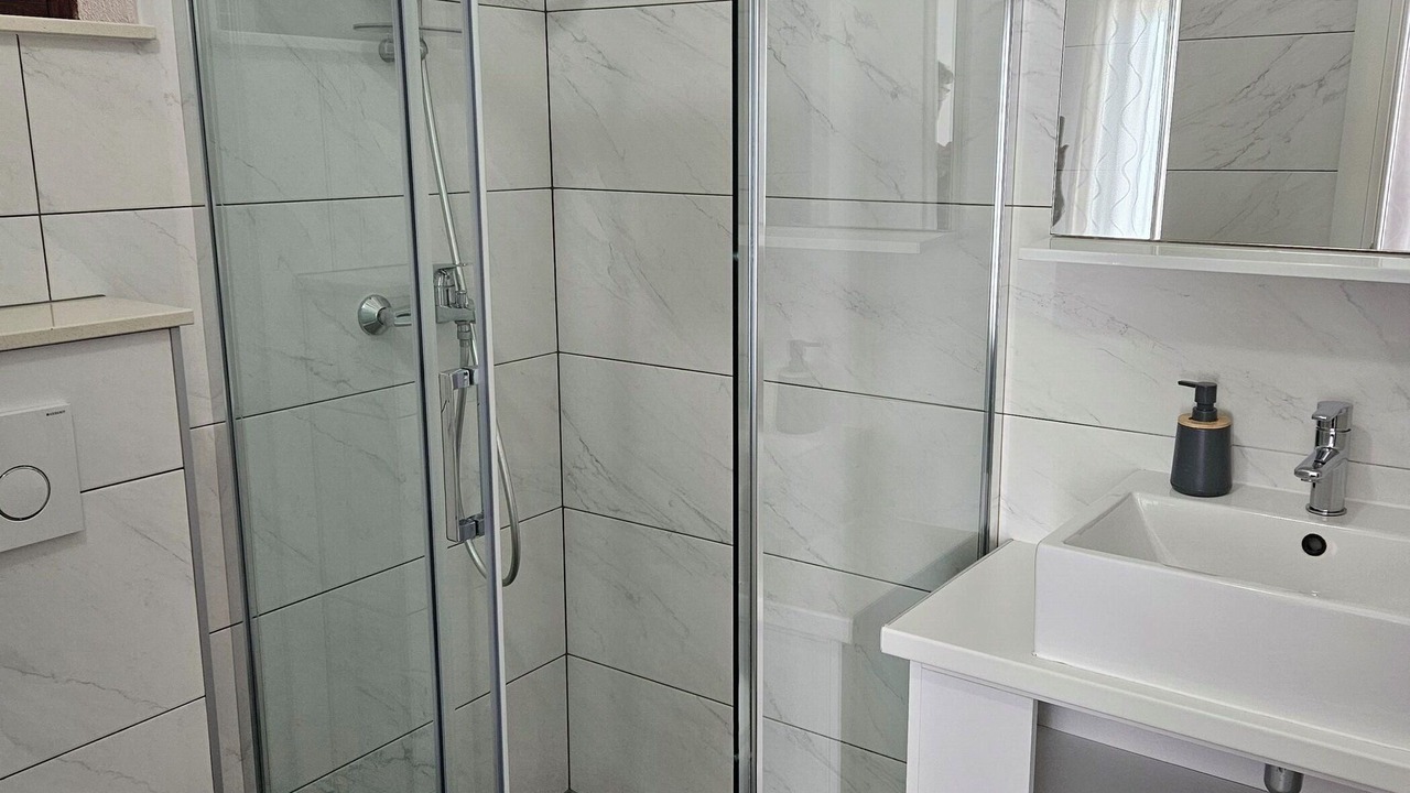 Photo of Bathroom in Brist