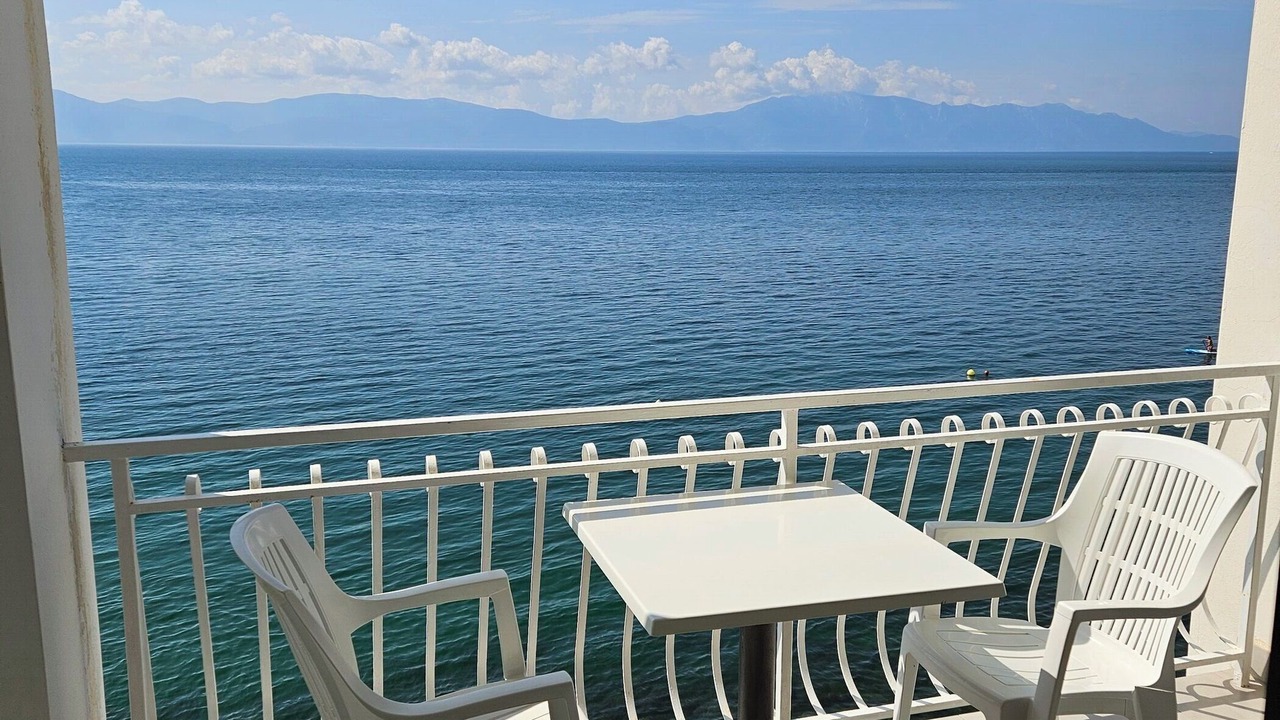 Photo of Outdoor in Brist