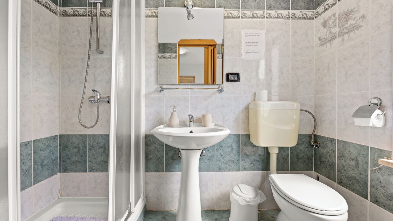 Photo of Bathroom in Matohanci