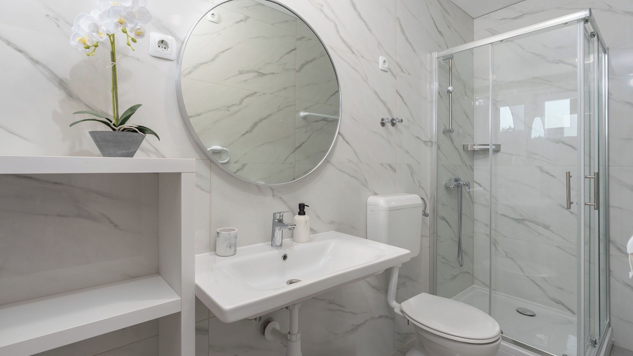 Photo of Bathroom in Vir