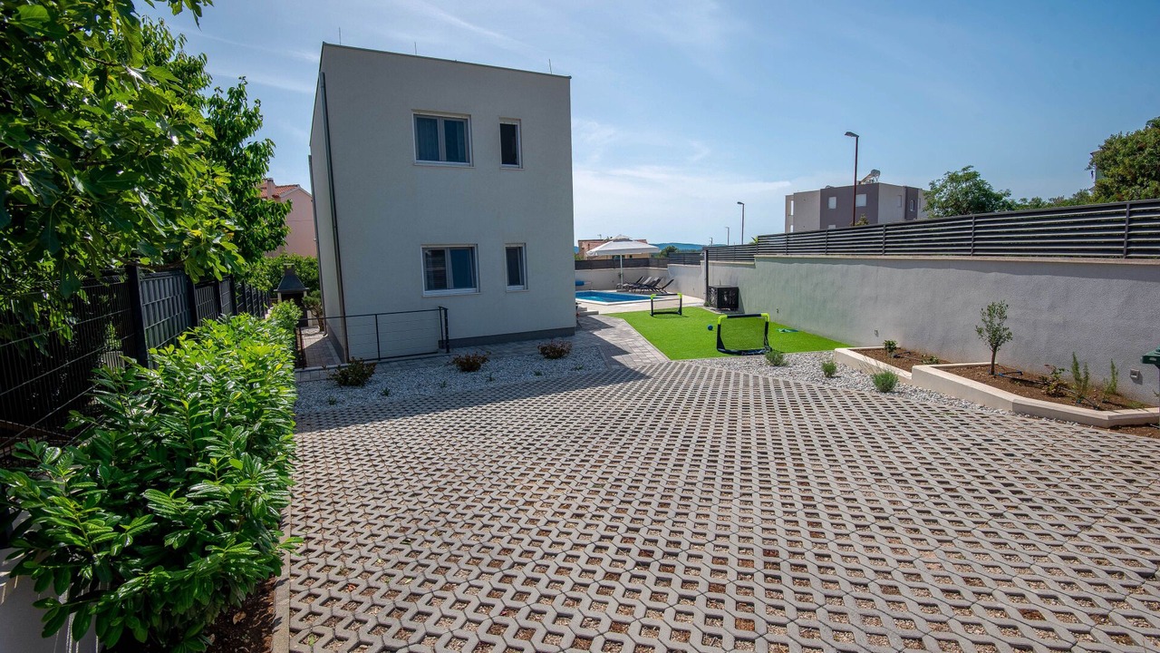 Photo of Outdoor in Brodarica