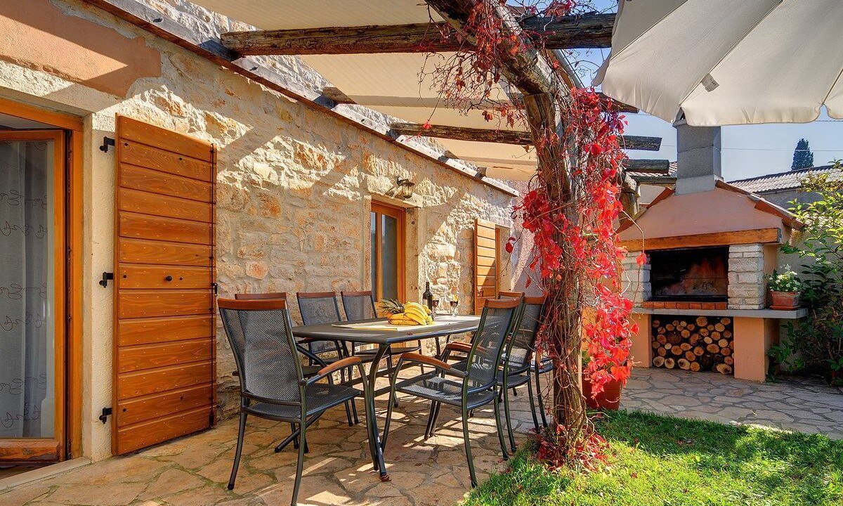 Photo of Outdoor in Gracisce