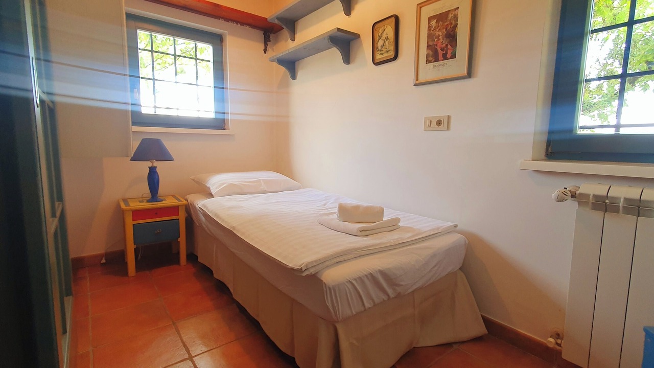 Photo of Bedroom in Slap