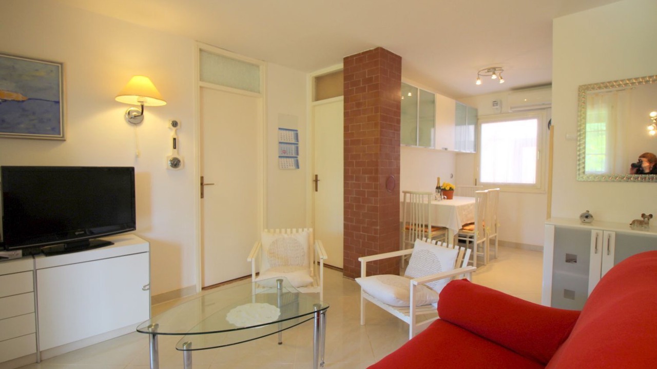 Photo of Livingroom in Mali Maj
