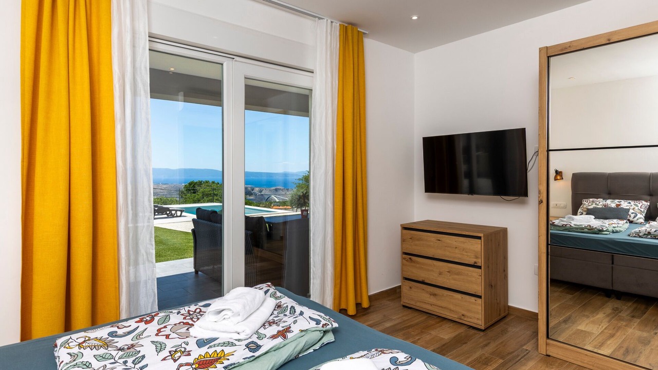 Photo of Bedroom in Smrika