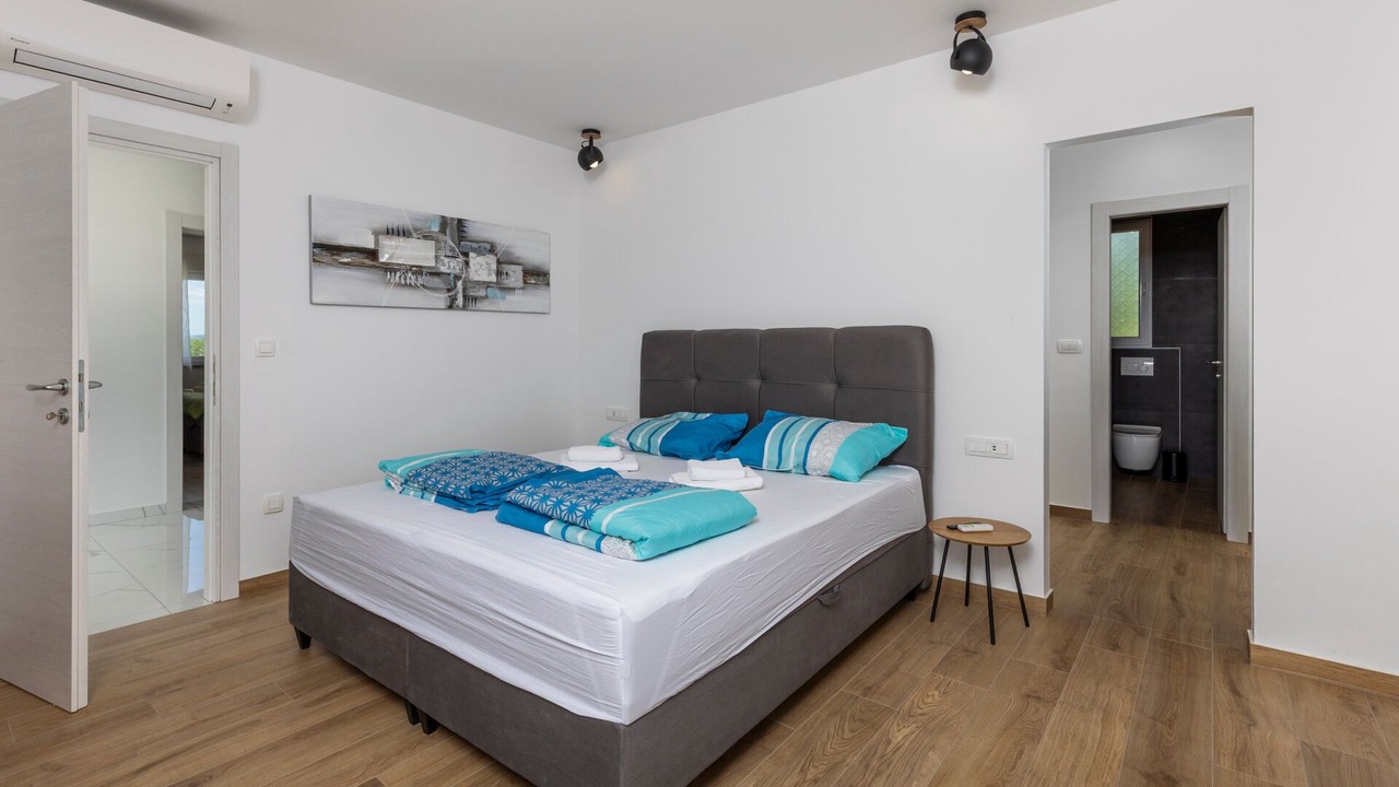 Photo of Bedroom in Smrika