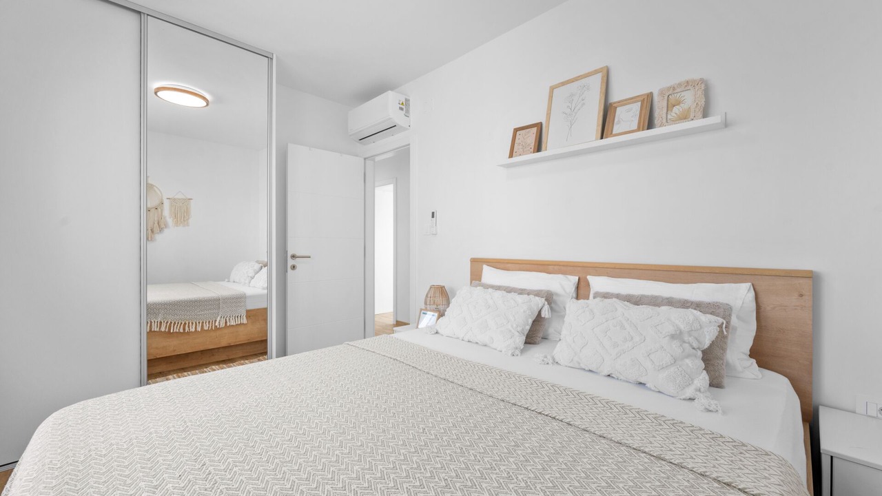 Photo of Bedroom in Srima