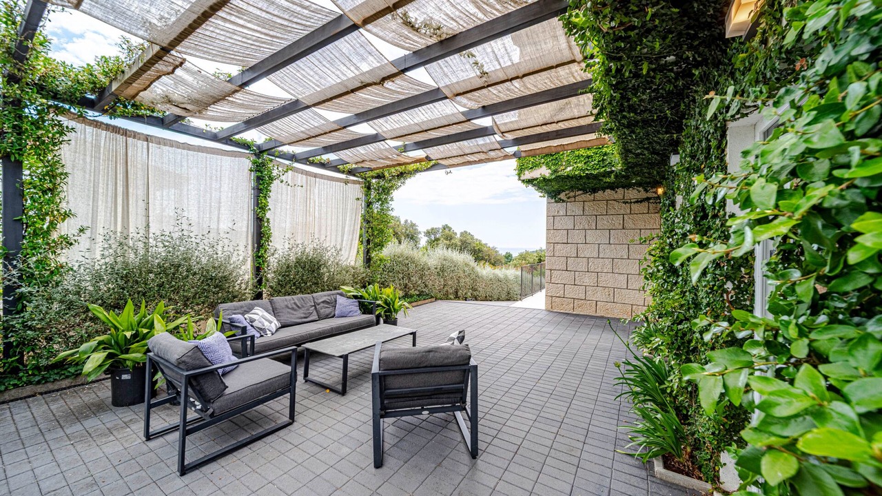 Photo of Patio Balcony in Molunat