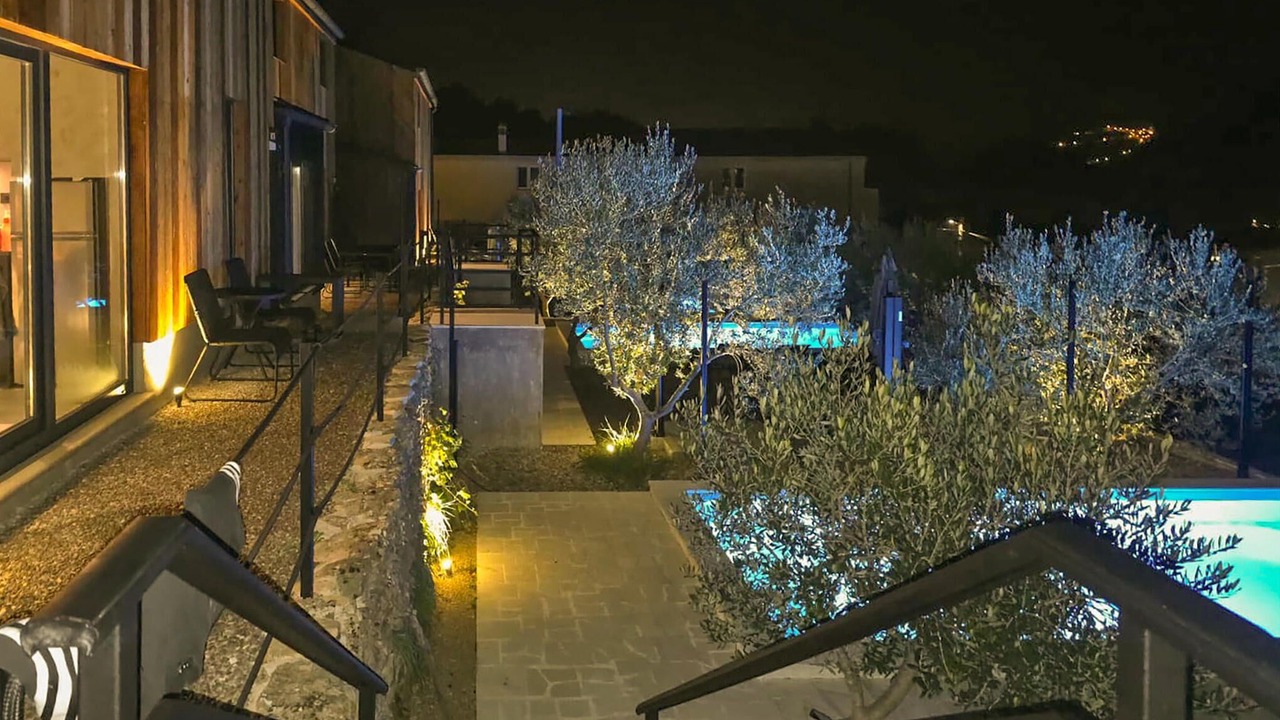 Photo of Outdoor in Tugare