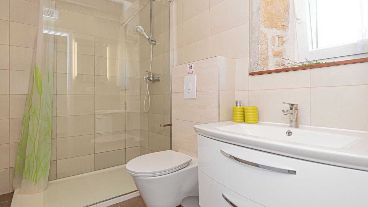 Photo of Bathroom in Oklaj