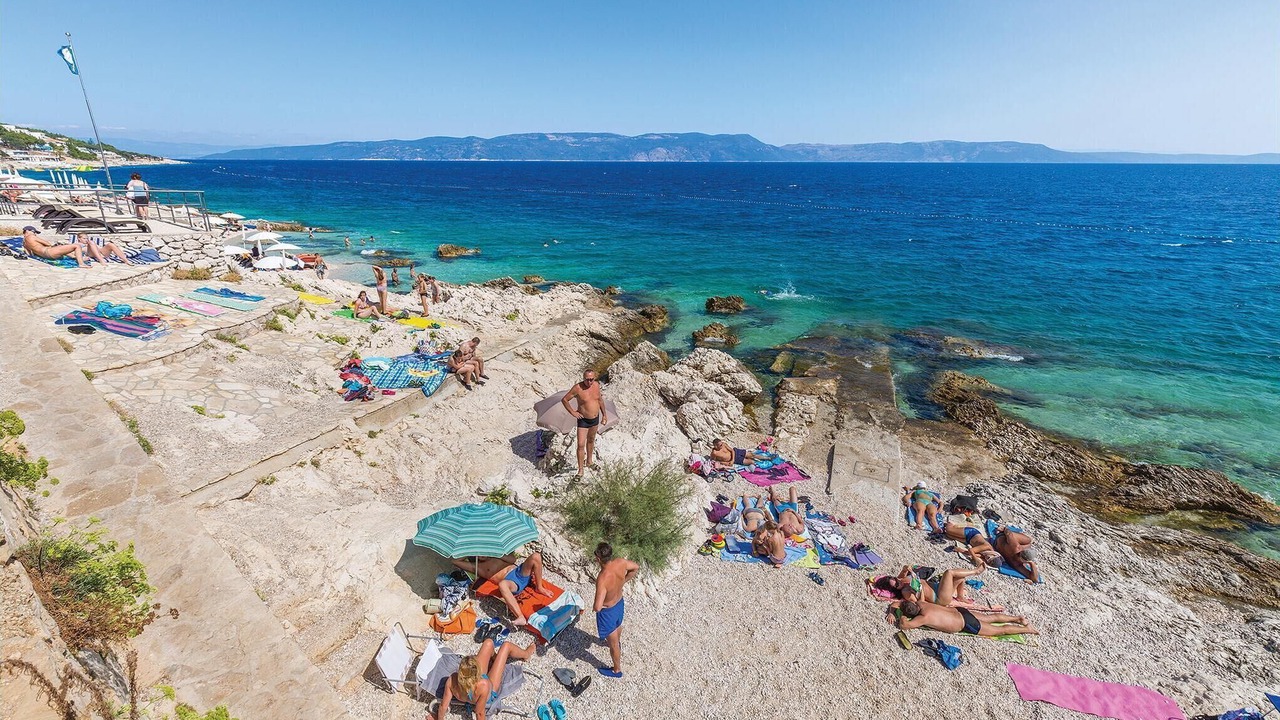 Photo of Others in Kapelica