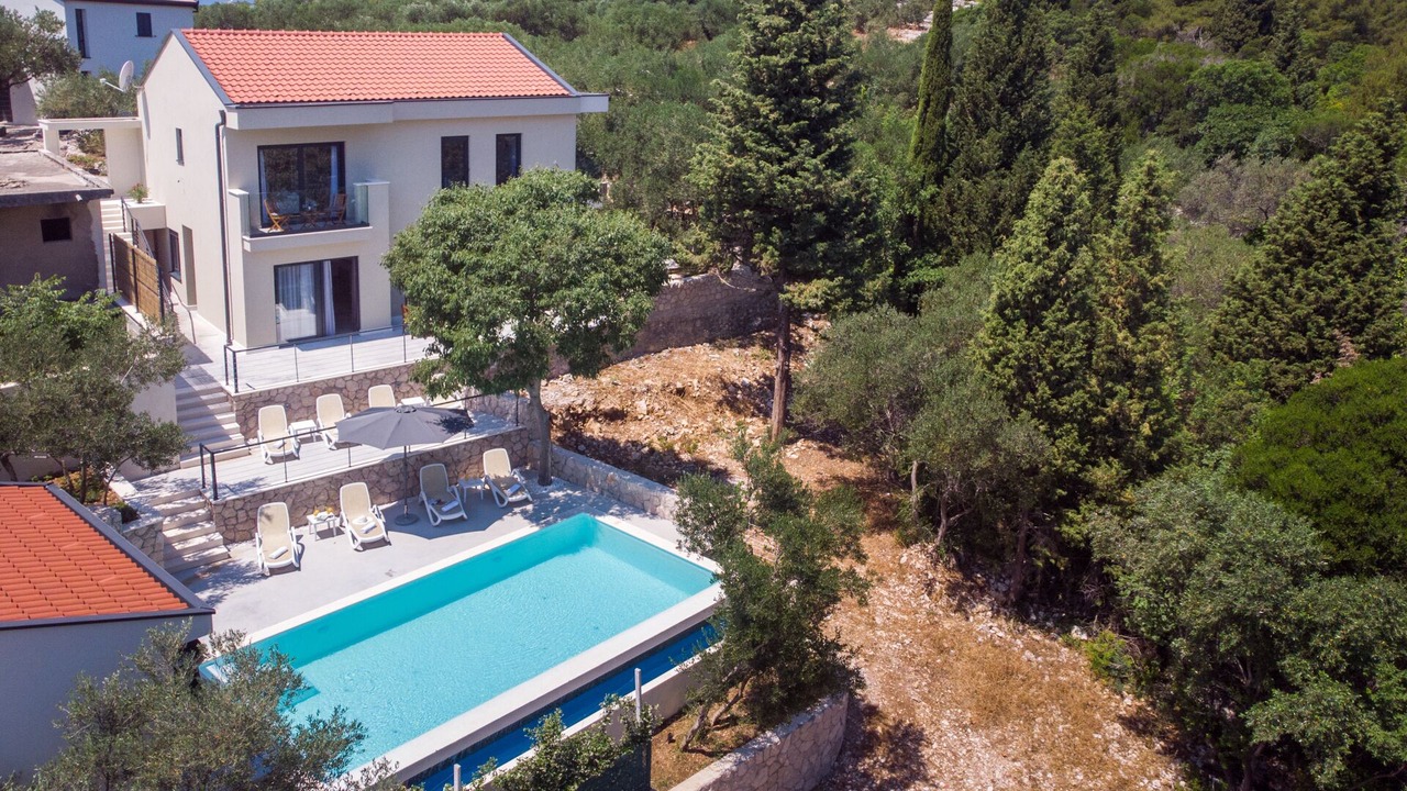 Photo of Outdoor in Kremena