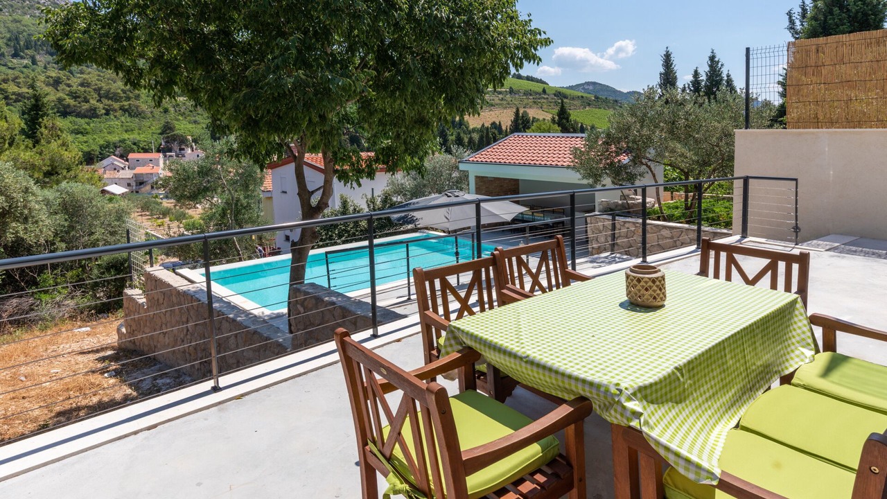 Photo of Outdoor in Kremena