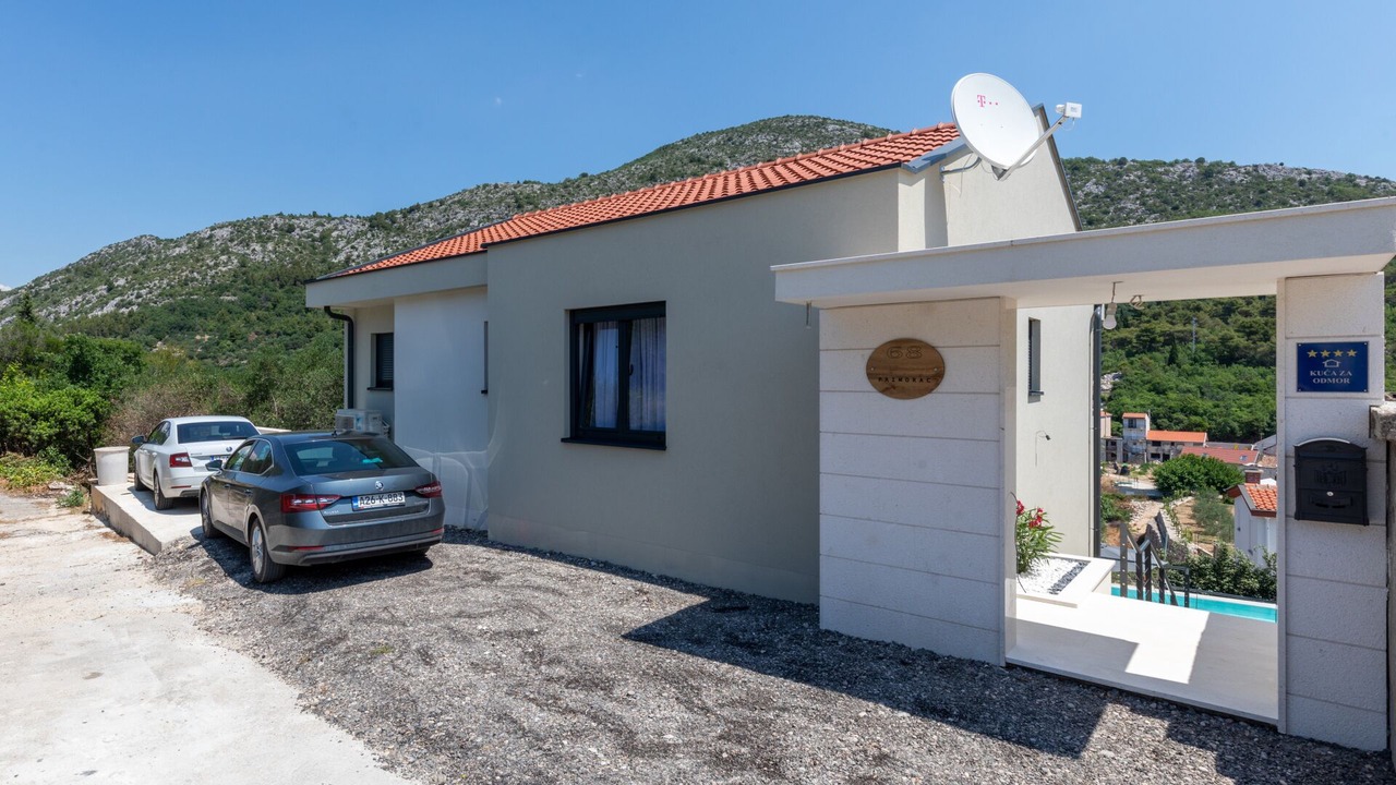 Photo of Outdoor in Kremena