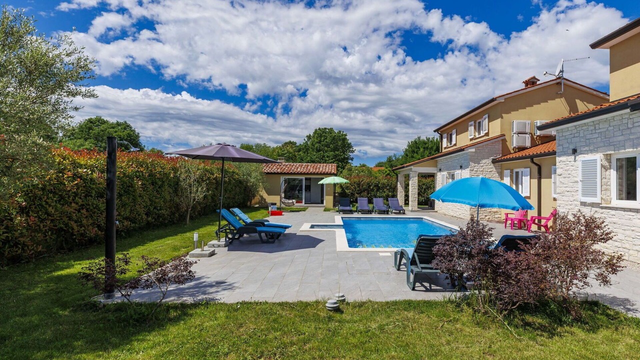 Photo of Outdoor in Marceljani