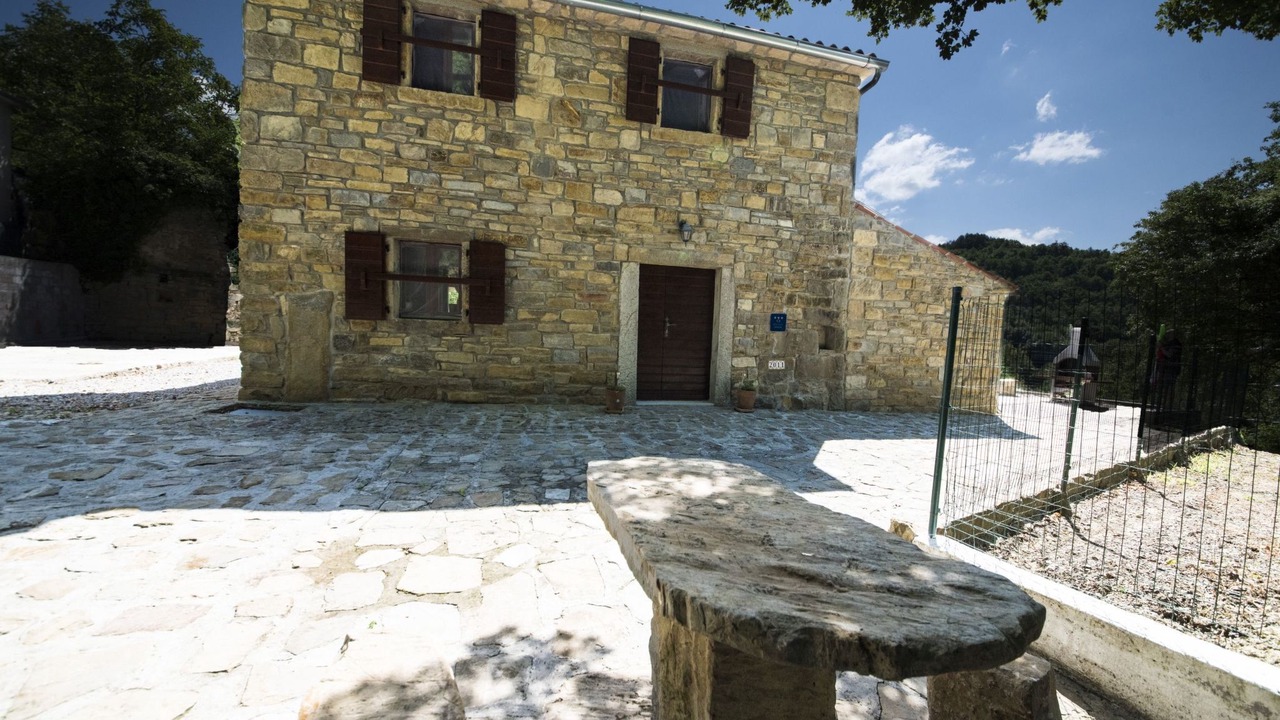 Photo of Others in Korelici