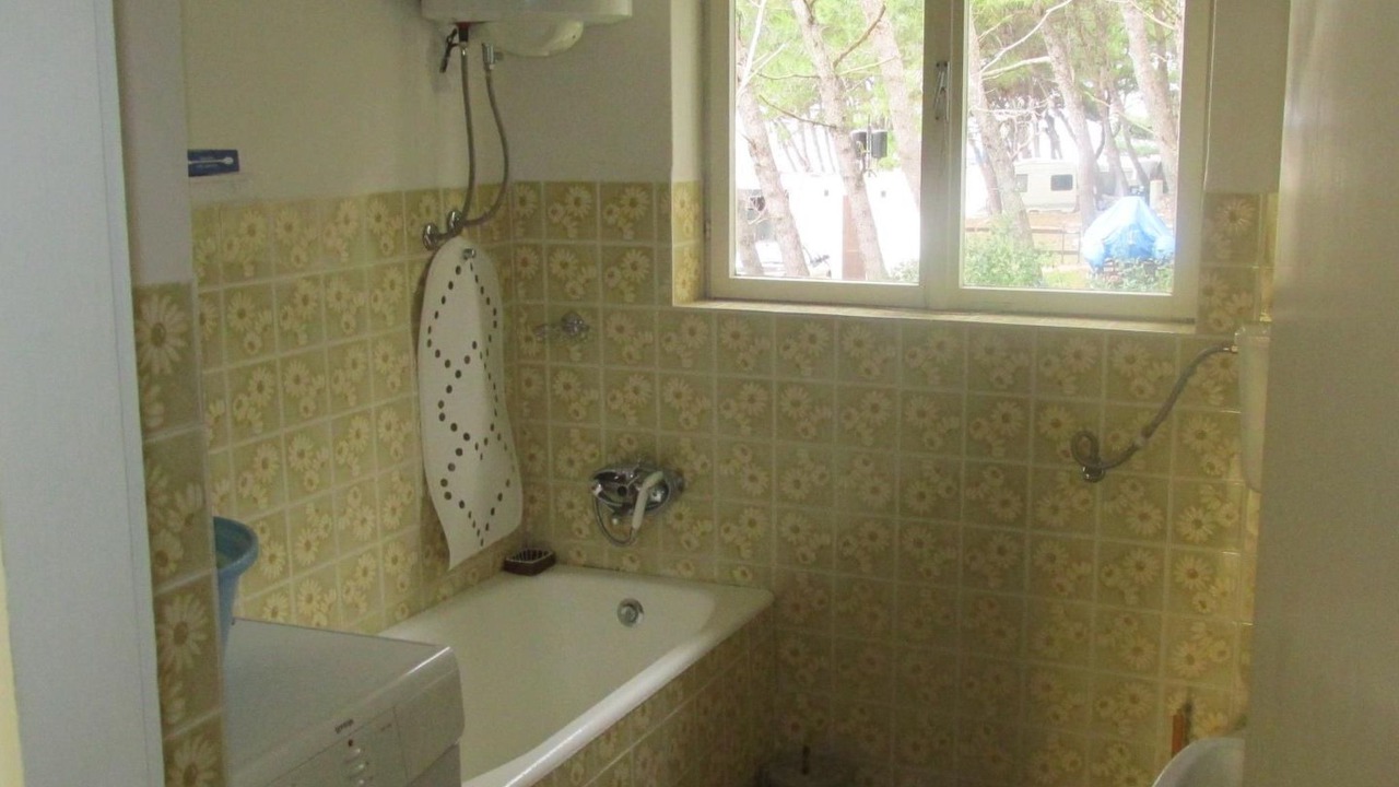 Photo of Bathroom in Muline