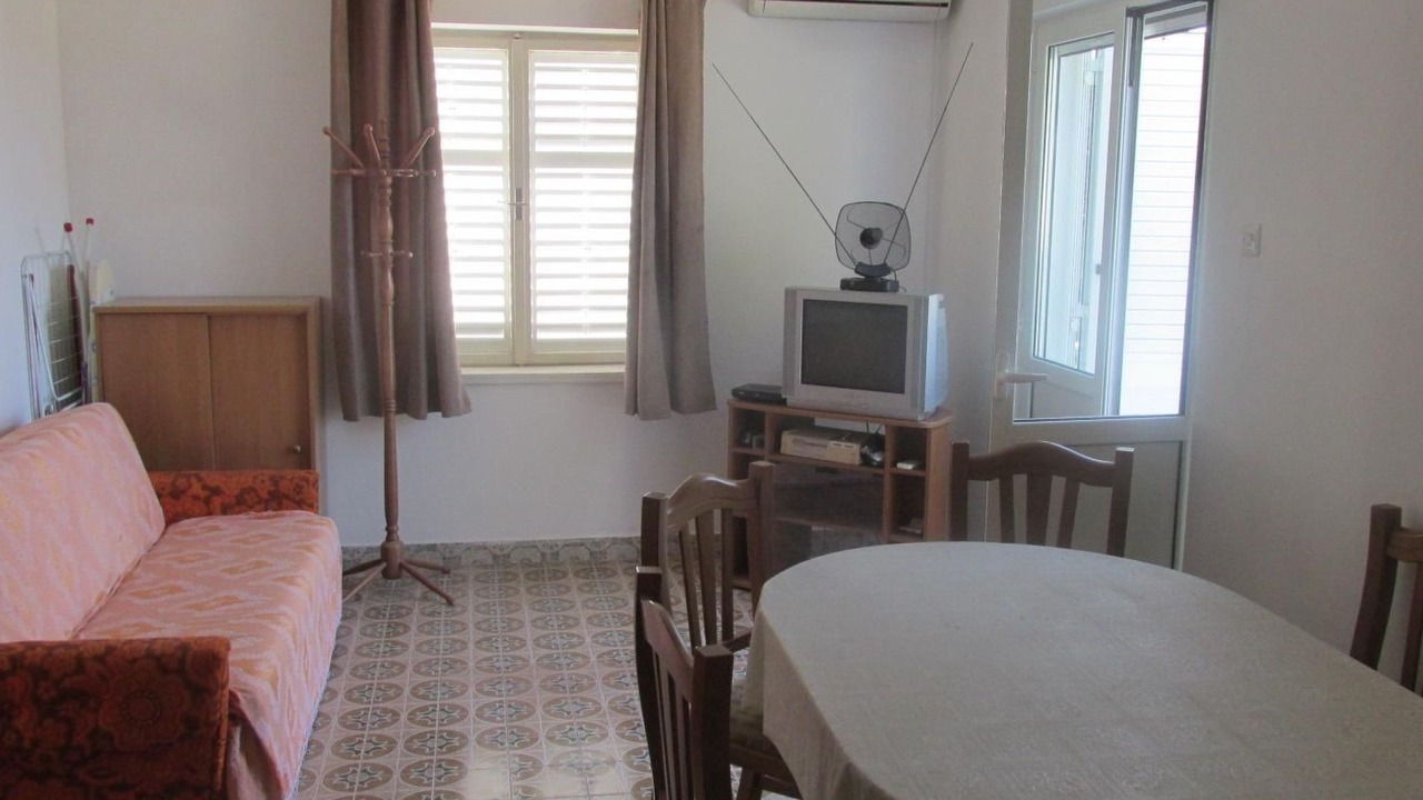 Photo of Livingroom in Muline