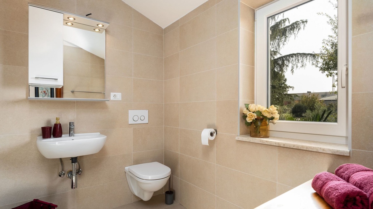 Photo of Bathroom in Gulici