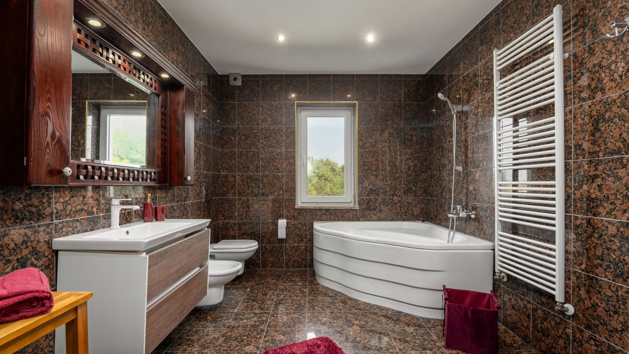 Photo of Bathroom in Gulici
