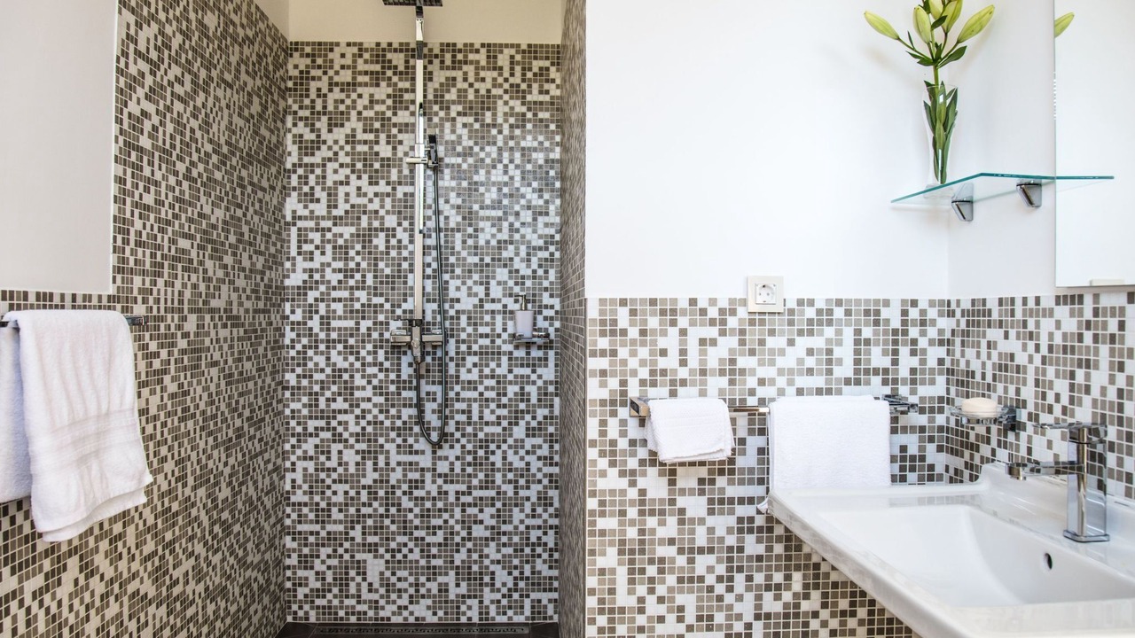 Photo of Bathroom in Rogocana