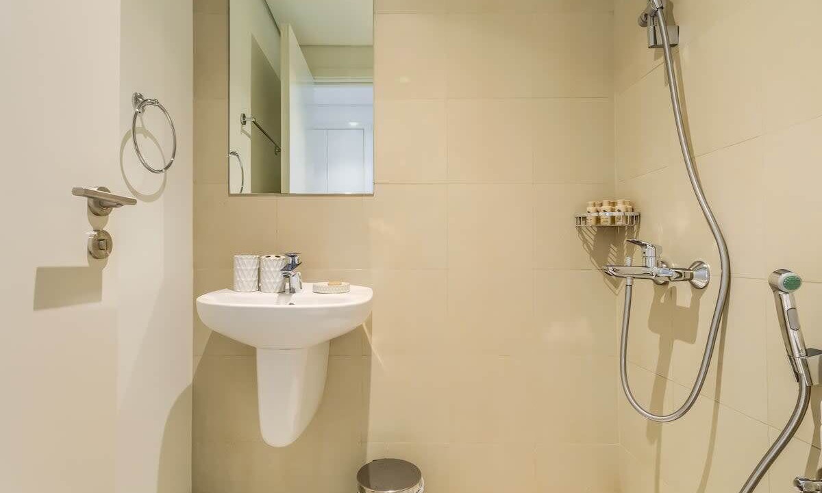 Photo of Bathroom in Za'abeel 2