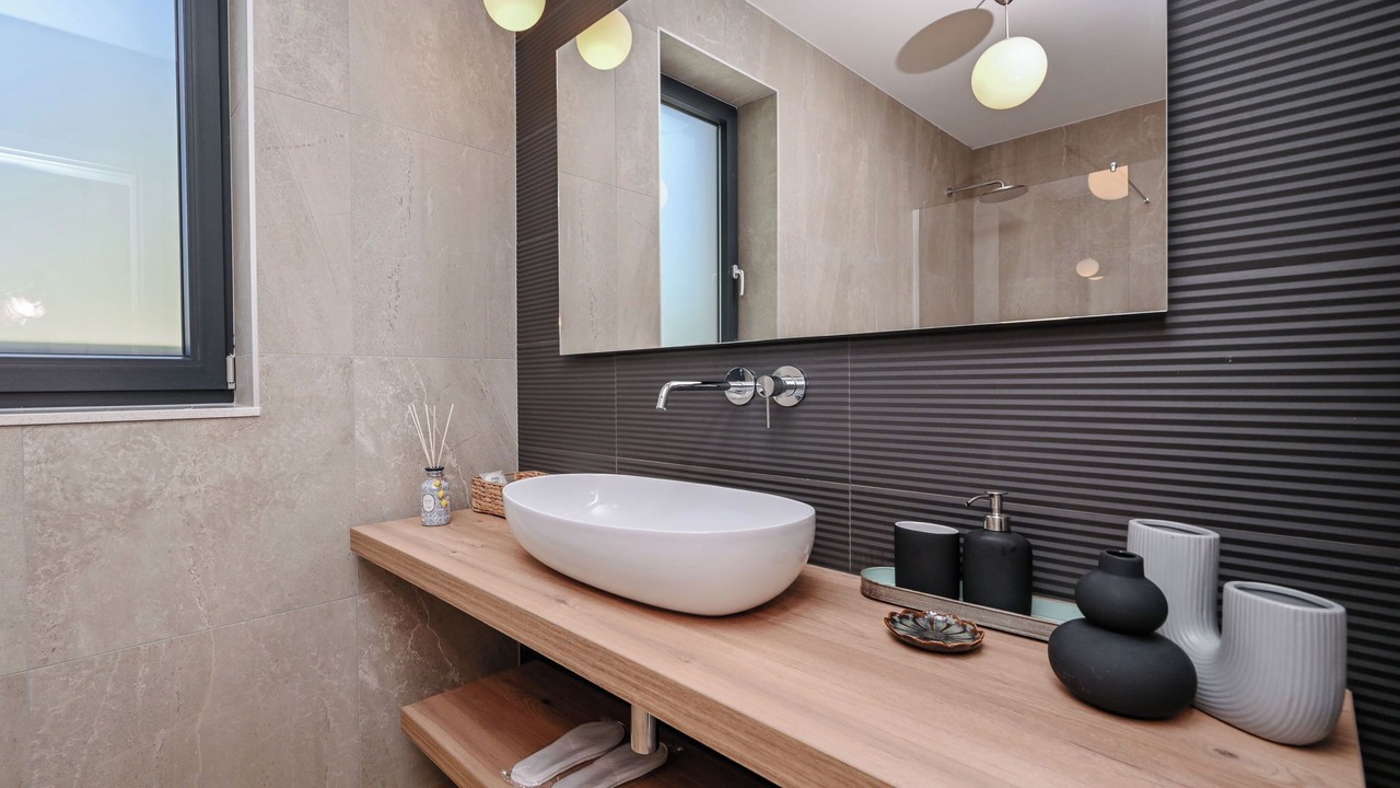 Photo of Bathroom in Kras