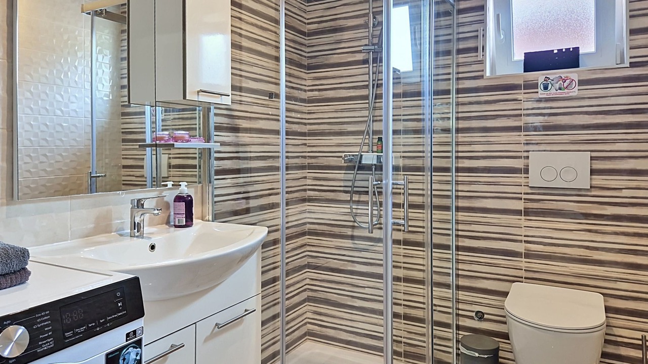 Photo of Bathroom in Valica