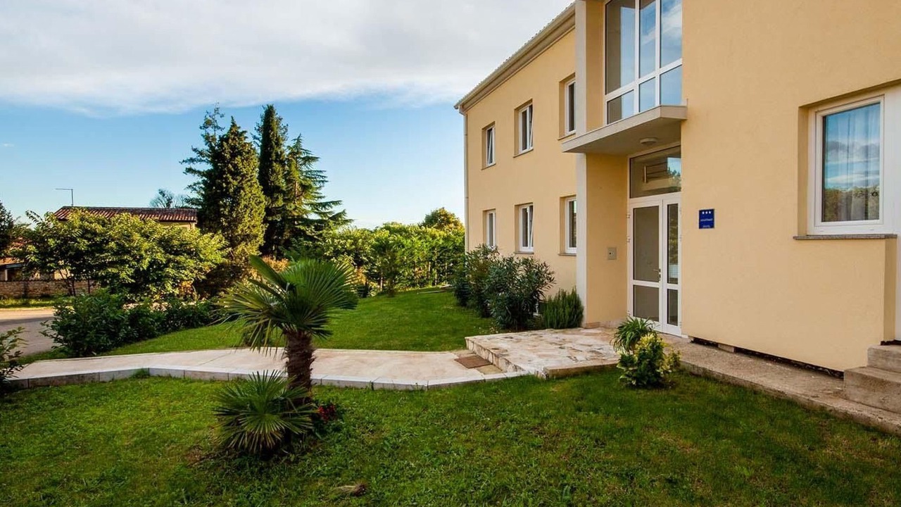 Photo of Outdoor in Monterol