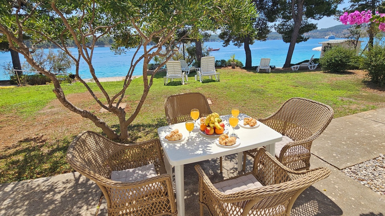 Photo of Outdoor in Cove Makarac (Milna)