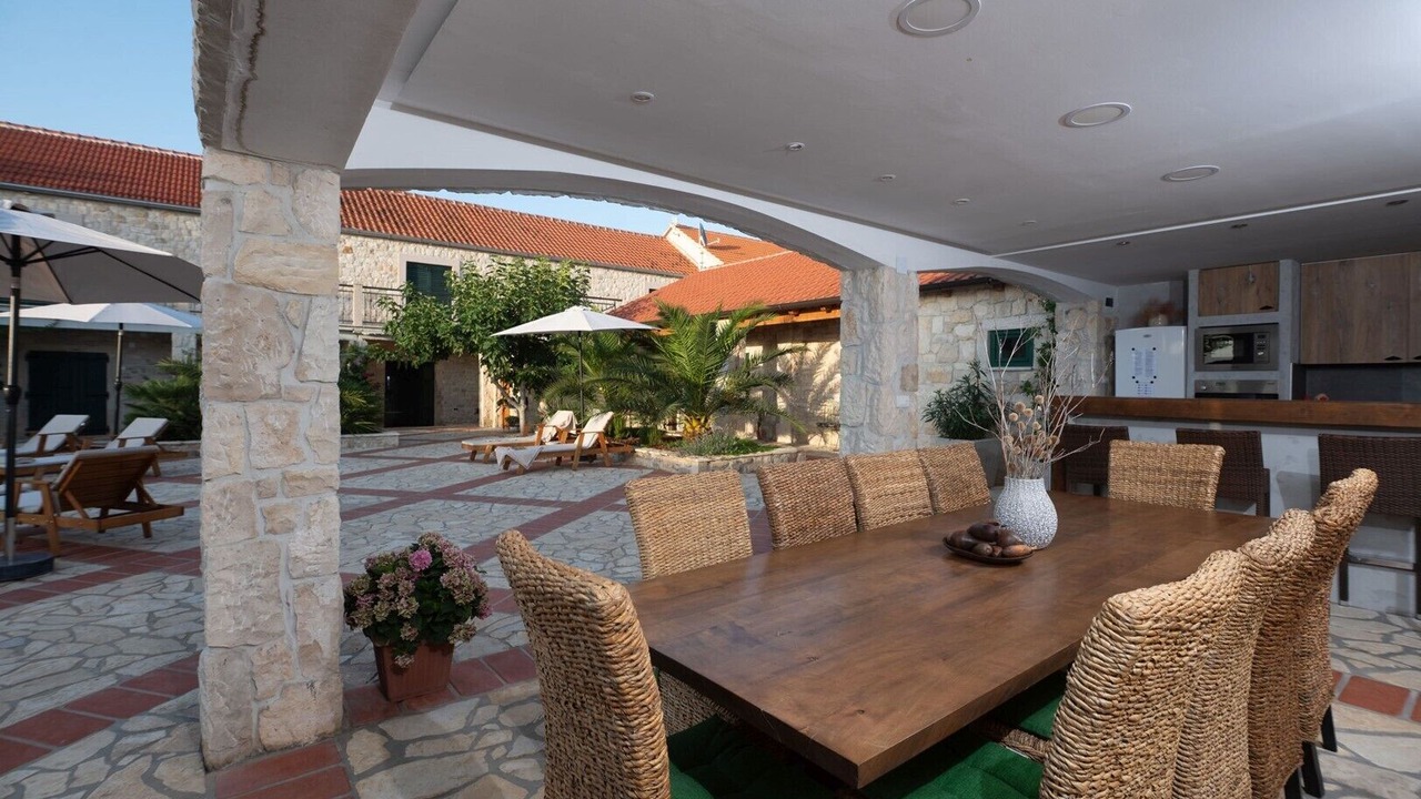 Photo of Outdoor in Islam Grcki