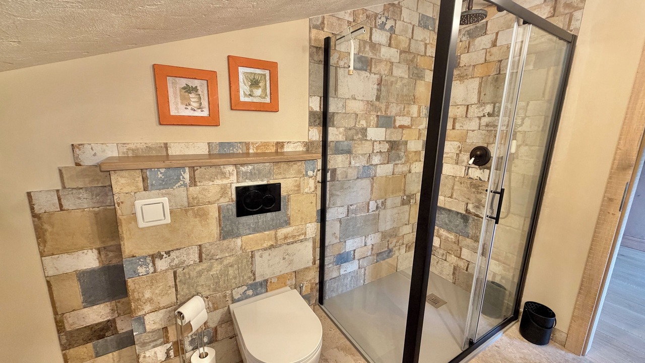 Photo of Bathroom in Kras