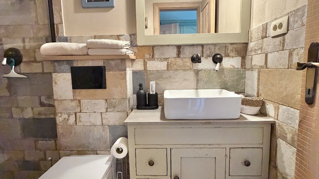 Photo of Bathroom in Kras