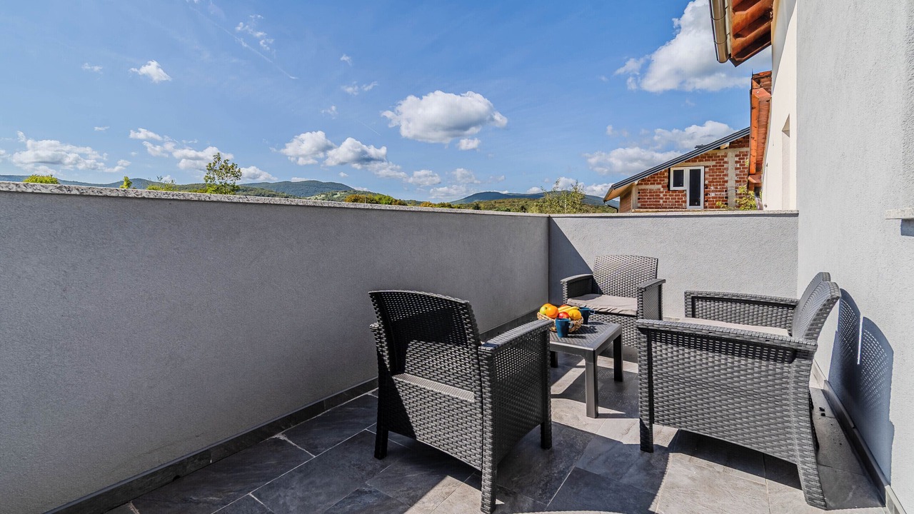 Photo of Patio Balcony in Irinovac