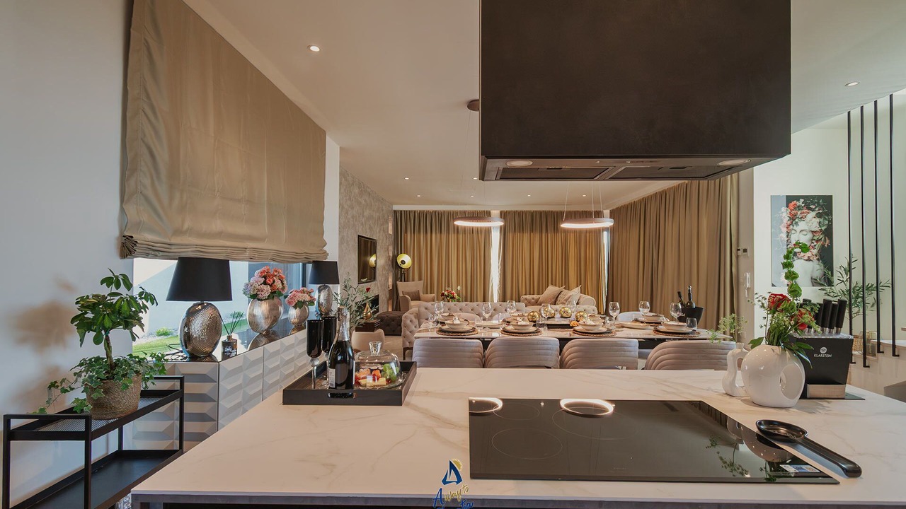 Photo of Others in Momjan