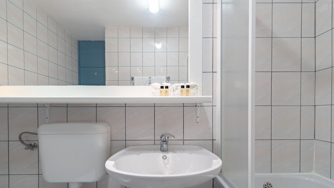 Photo of Bathroom in Cove Rogacic