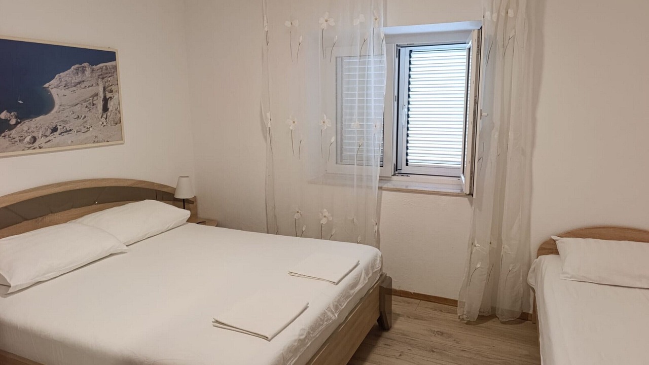 Photo of Bedroom in Metajna