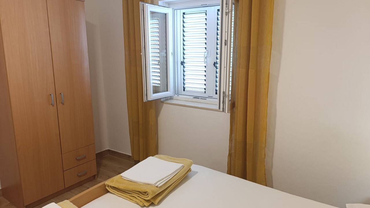 Photo of Bedroom in Metajna