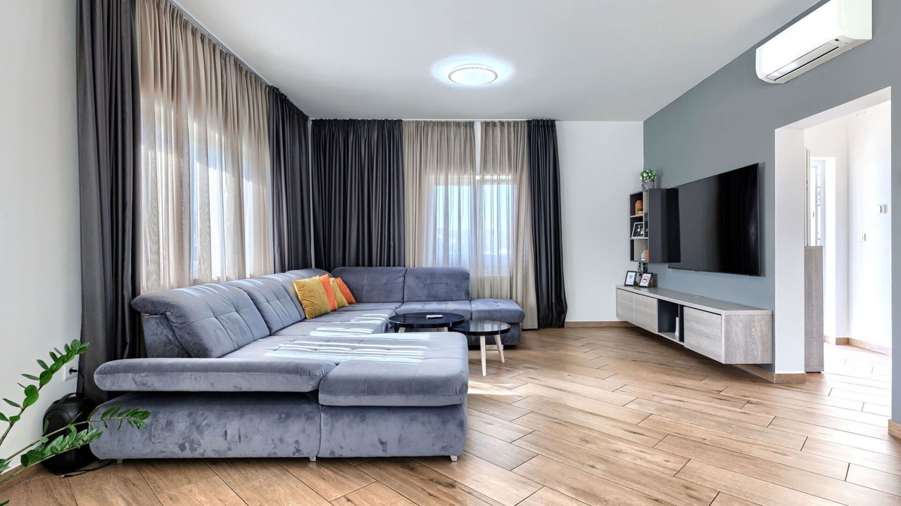 Photo of Bedroom in Loborika