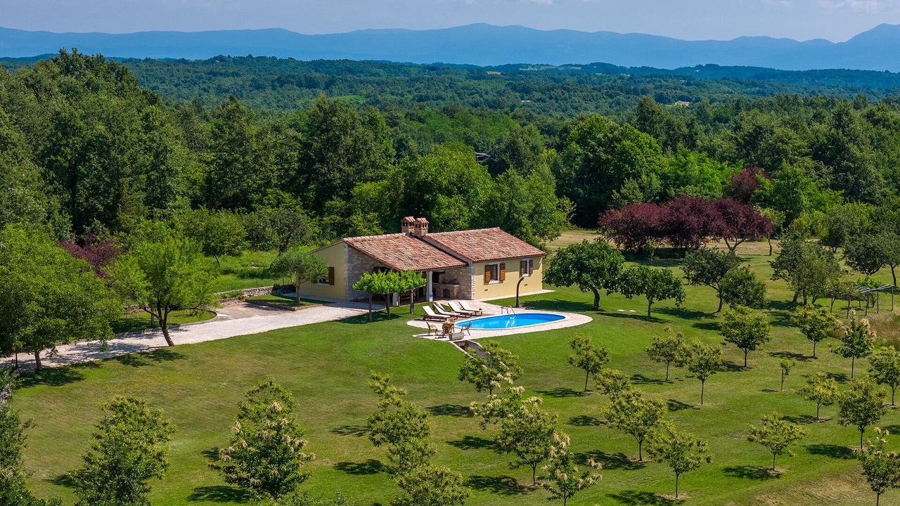 Photo of Outdoor in Laginji