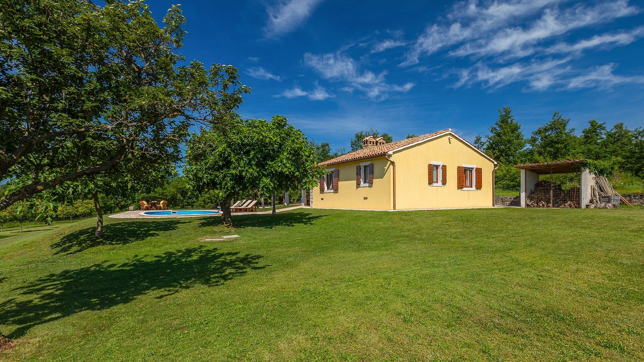 Photo of Outdoor in Laginji