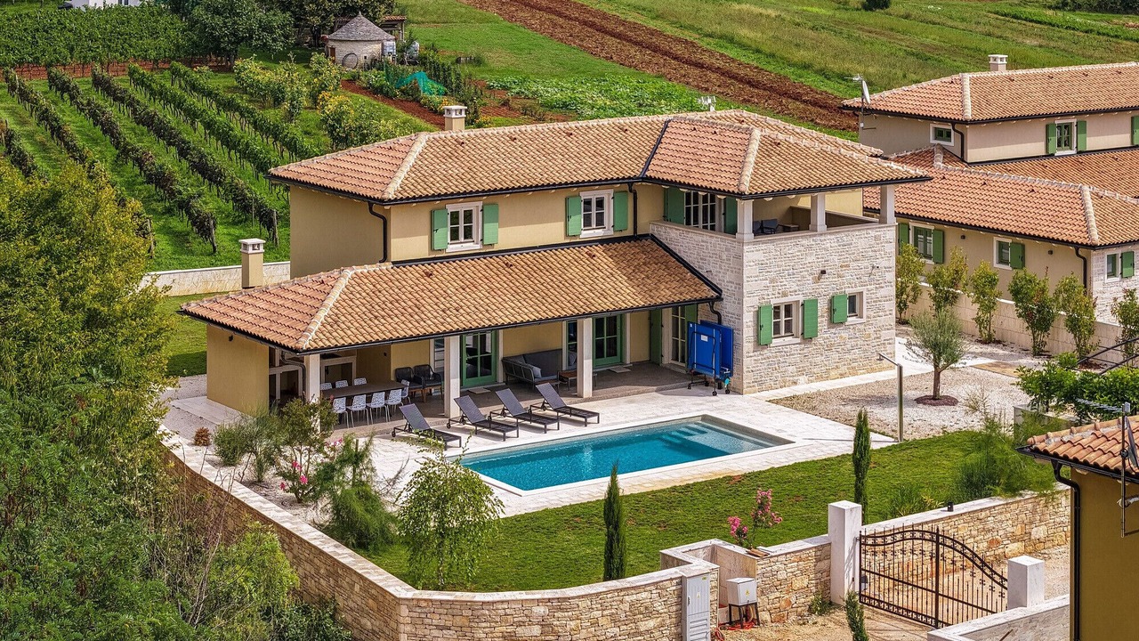 Photo of Outdoor in Ferlini
