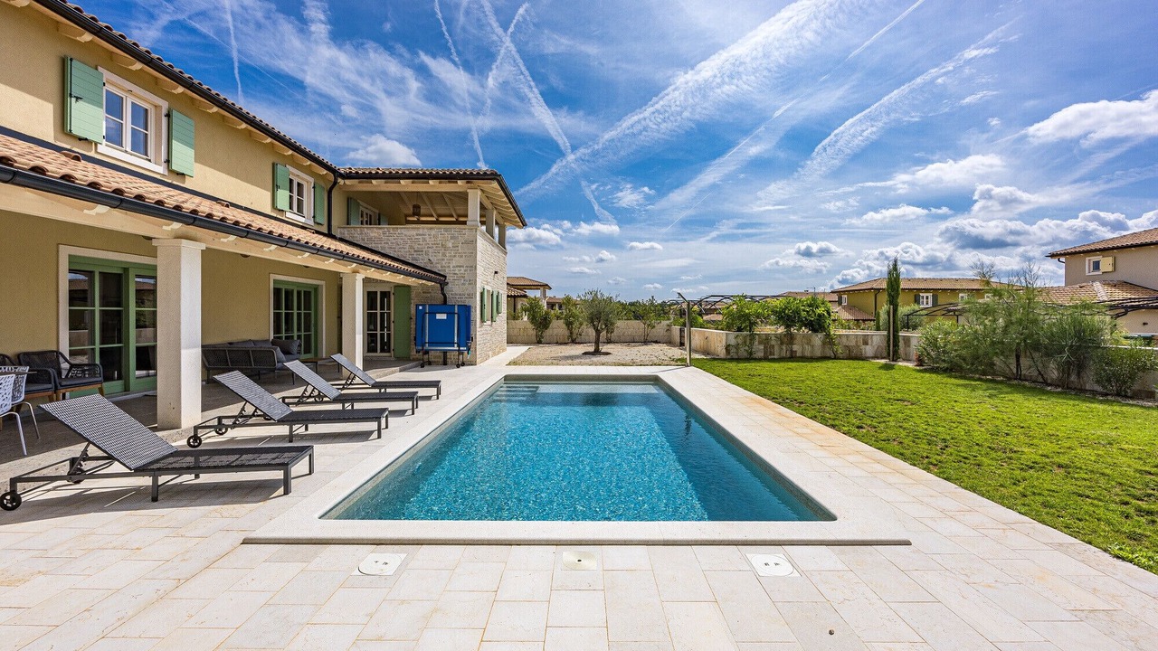 Photo of Outdoor in Ferlini