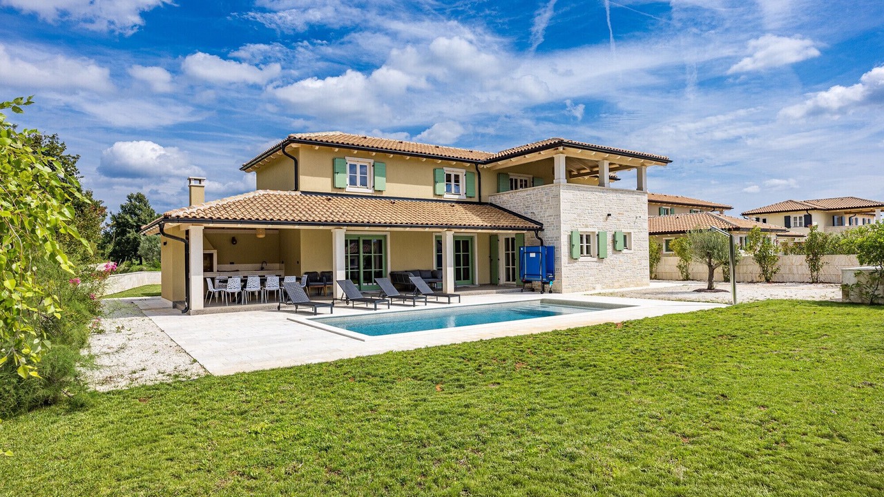 Photo of Outdoor in Ferlini